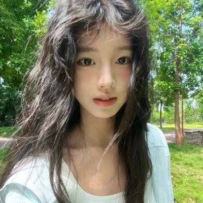 驼背人与舞女